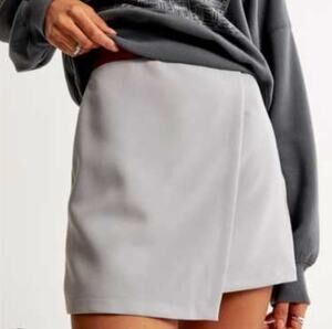 Abercrombie & Fitch Gray Faux Wrap Mini Skort Skirt Large Minimalist Capsule Y2K